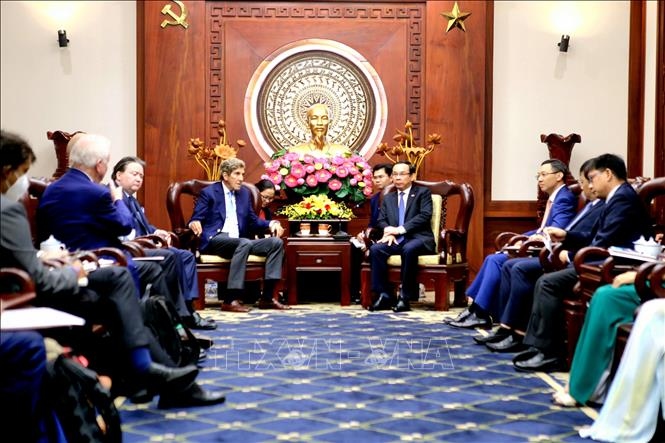 Vietnam, US expect stronger cooperation in climate change response